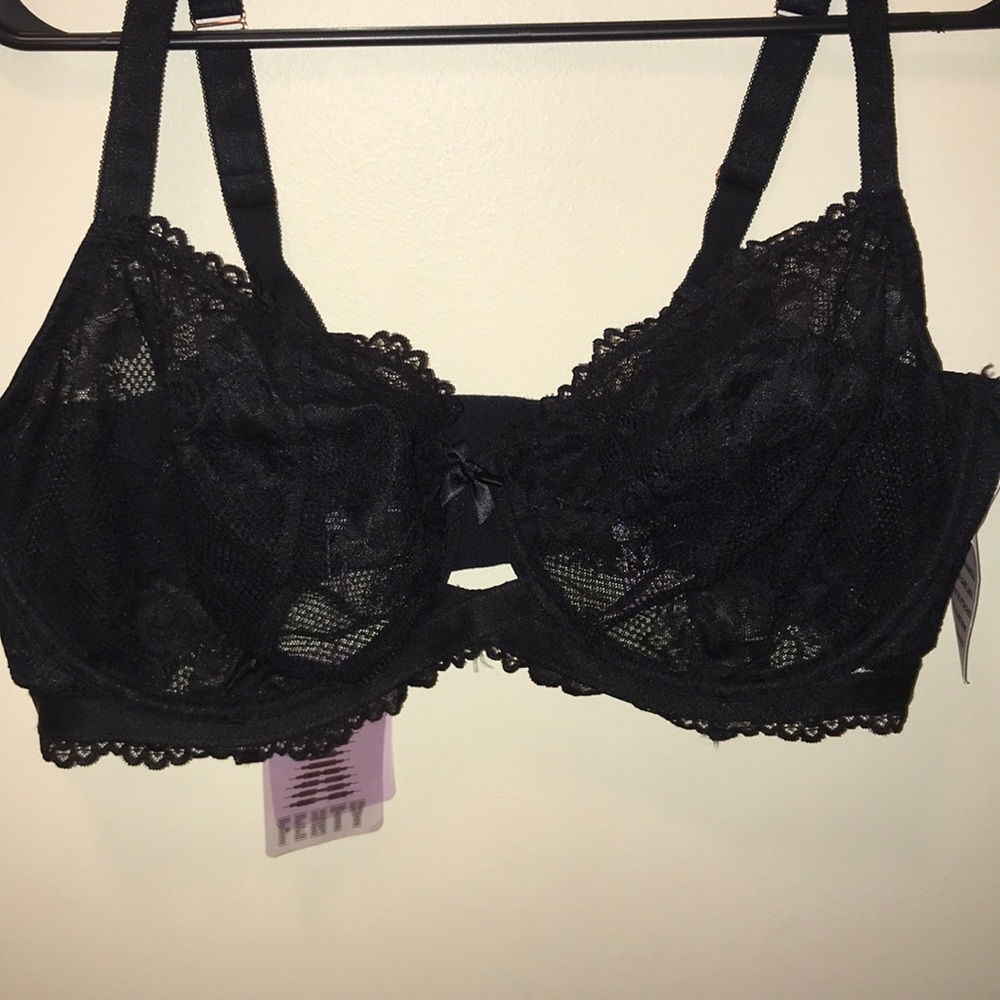 SAVAGE FENTY BLACK LACE